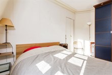 Romantic weekly vacation rental, turn-key, short walk from Eiffel Tower, Paris 15th