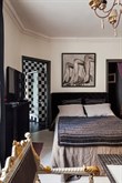 Large studio flat for 2 at Saint-Germain-des-Pres, Paris 6th, short-term rental in furnished accommodation