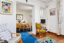 Weekly furnished apartment rental near Montparnasse Tower, comfortably sleeps 4, Paris 14th