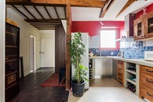 Live like a Parisian in 2-bedroom apartment for short-term rental near Bastille Paris 11th
