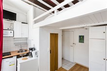 Modern studio flat for 2 for short-term stays near metro Palais Royal Musée du Louvre, Paris 1st