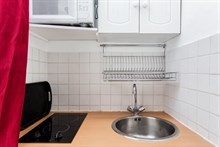 Modern studio flat for 2 for short-term stays near metro Palais Royal Musée du Louvre, Paris 1st