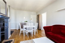 Authentic Parisian 1-bedroom apartment for business stays in Paris 15th near Eiffel Tower, monthly stays