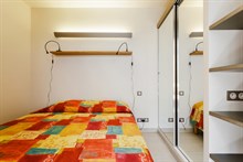 Tastefully decorated apartment for 4 guests, short-term rental near Marais, Paris 4th