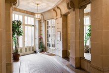Turn-key apartment for long-term stays in France, extra privacy with 1 bedroom, wifi and TV, Paris 15th