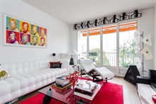 Monthly apartment rental for 2 guests with terrace, Near La Villette Paris 20th