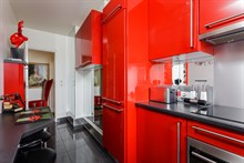 Short-term flat rental for 2 guests with terrace, Butte Chaumont Paris 20th