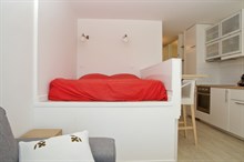 Distinctive Studio flat for 4 guests near Montparnasse metro Paris 15th, short-term