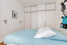 Charming 2-person apartment for rent, short-term near city attractions in Paris XX