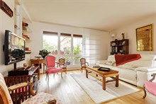 Monthly apartment rental for long holidays, spacious 4-room, Boulogne Near Paris