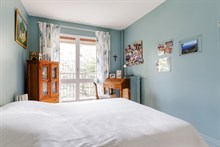 Honeymoon rental in luxurious Parisian flat near Paris Porte de Saint Cloud