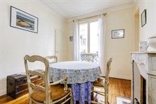 Furnished short-term apartment rental for language stays in Paris 15th, 1-bedroom and kitchen, near Montparnasse Tower