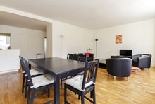 Holiday rental in Paris 16th arrondissement, long-term stays in 2-room turn-key flat with plenty of privacy in calm area