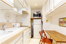 Short sabbaticals, furnished apartment rental in 1 bedroom Paris apartment in Paris 6th district