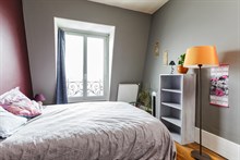 Short term 2 room apartment rental for 2 or 3 at Gambetta, Paris 20th district