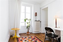 Long vacation stays for 2 or 3 guests in furnished apartment near Batignolles, Paris 17th