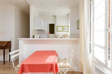 Temporary apartment rental, 2 rooms, perfect for 3 people Commerce quarter, metro Motte-Picquet-Grenelle, Paris 15th
