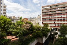 A louer à la semaine en courte durée studio confortable pour une ou deux personnes à Montparnasse Paris 15ème