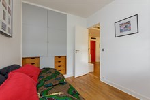 Location meublée temporaire d'un bien avec 3 chambres avec terrasse à Alésia en face de Montsouris Paris 14ème arrondissement