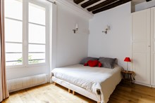 Location meublée au mois d'un studio confortable pour 2 à Maubert Mutualité dans le quartier Latin Paris 5ème arrondissement