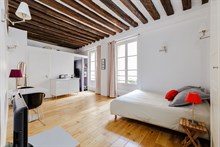 Location meublée confortable d'un studio moderne et agréable pour 2 à Maubert Mutualité dans le quartier Latin Paris 5ème arrondissement