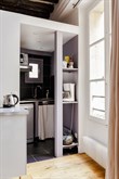 Grand studio confortable idéal pour le séjour de 2 personnes en courte durée à Maubert Mutualité dans le quartier Latin Paris 5ème arrondissement arrondissement
