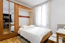 Studio confortable à louer en courte durée au mois pour 2 à Jules Joffrin Clignancourt Paris 18ème arrondissement