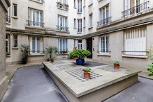 Studio confortable pour 2 personnes à louer en courte durée au mois à Jules Joffrin Clignancourt Paris 18ème arrondissement