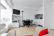 Location à la semaine d'un studio moderne pour 2 à Cambronne Paris 15ème arrondissement