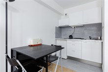 Location meublée à la semaine d'un studio pour 2 personnes à Cambronne Paris 15ème arrondissement