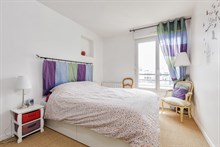 Location meublée à la semaine en courte durée d'un appartement avec 2 chambres et spacieuse terrasse à Montrouge