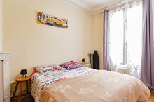 Location à la semaine en courte durée d'un F2 confortable pour 4 entre Place de Clichy et Montmartre Paris 18ème arrondissement