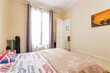 Appartement de 2 pièces à louer en courte durée au mois pour 4 entre Place de Clichy et Montmartre Paris 18ème arrondissement