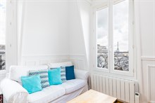 A louer à la semaine bel appartement de 3 pièces avec 2 chambres et vue Tour Eiffel à Montparnasse Paris 15ème arrondissement