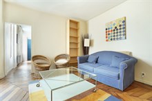 A louer au mois bel appartement meublé à Odéon pour longue durée Paris 6ème