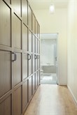 Location meublée mensuelle de prestige d'un F2 pour 2 au coeur du Triangle d'Or, rue de Marignan, Paris 8ème