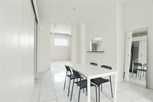 Location meublée confortable d'un loft agréable à deux pas des Buttes Chaumont Paris 19ème