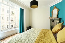 A louer en courte durée à la semaine appartement de 3 pièces avec 2 chambres doubles avenue de Saxe Paris 7ème