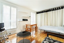 Magnifique grand studio refait à neuf aux Batignolles Paris 17ème pour courte durée