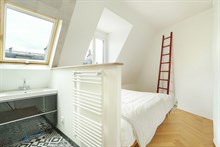 Location meublée confortable d'un appartement de 2 pièces pour 2 dans le Village d'Auteuil Paris 16ème