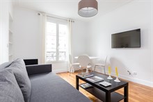 Location meublée d'un appartement de 2 pièces moderne avenue de Madrid au pied du métro à Neuilly