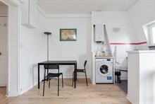 Location meublée mensuelle d'un appartement de 2 pièces à République, Paris 11ème arrondissement