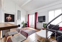 A louer en courte durée au mois appartement meublé en duplex avec 2 chambres à Tolbiac Paris 13ème