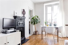 Location meublée au mois en temporaire d'un F2 confortable à Commerce Paris 15ème arrondissement