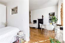 Location meublée d'un appartement de 2 pièces moderne à Commerce Paris 15ème arrondissement