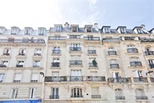 Location meublée en courte durée d'un appartement de 2 pièces pour 3 à Montmartre, Jules Joffrin, Paris 18ème