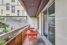 A louer en courte durée à la semaine appartement de 2 pièces refait à neuf avec balcon à Neuilly-Sur-Seine