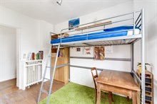 Location meublée à la semaine d'un appartement moderne pour une famille avec 3 chambres et balcon à La Garenne Colombes