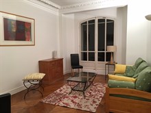 Location meublée mensuelle à l'année d'un F3 avec 2 chambres à Daumesnil Paris 12ème