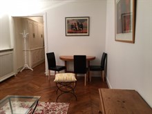 Appartement de 3 pièces à louer à l'année meublé avec 2 chambres à Daumesnil Paris 12ème